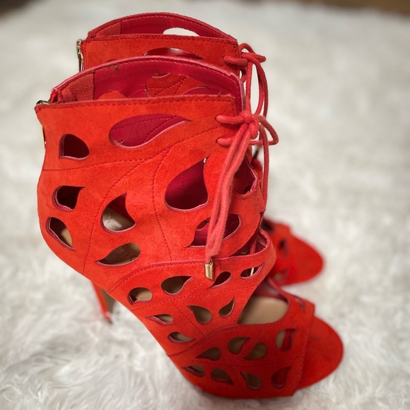 Aldo Red 4" Stiletto Cutout Rocker Teardrop Peep Toe Heel Size 7 Suede Laser Cut - Picture 5 of 15